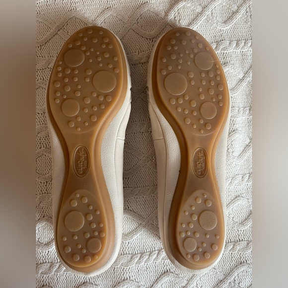 NEW! Euro Soft by Sofft Cream Color Ballet Flats Women’s Size 8.5 - Picture 4 of 16